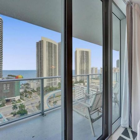 Amazing Apartments At H Beach House Hollywood Eksteriør bilde