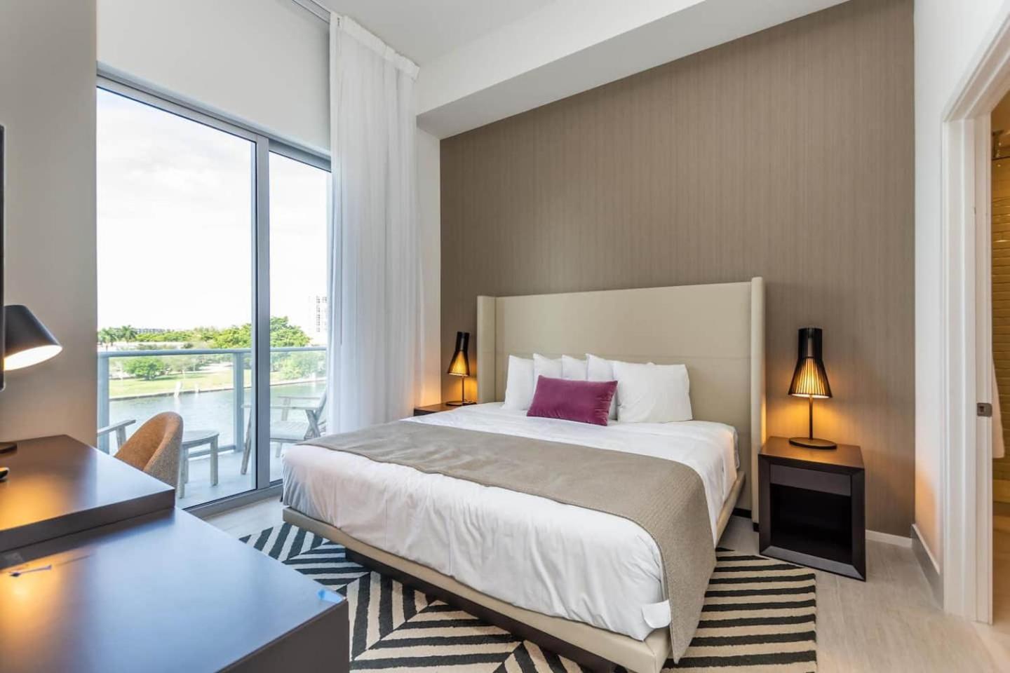 Amazing Apartments At H Beach House Hollywood Eksteriør bilde