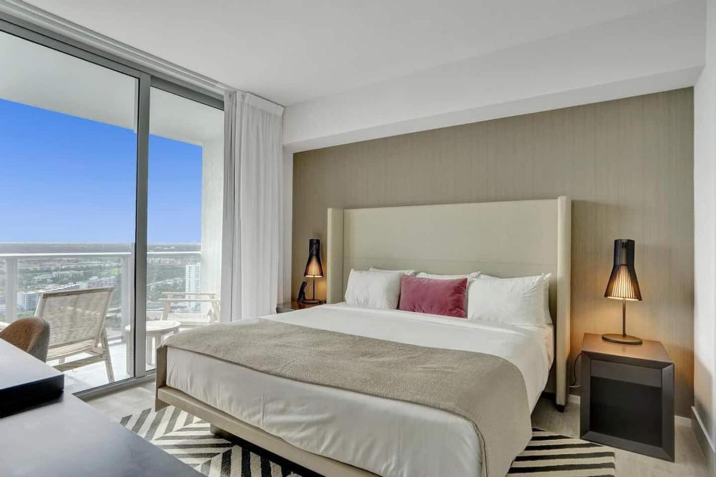 Amazing Apartments At H Beach House Hollywood Eksteriør bilde