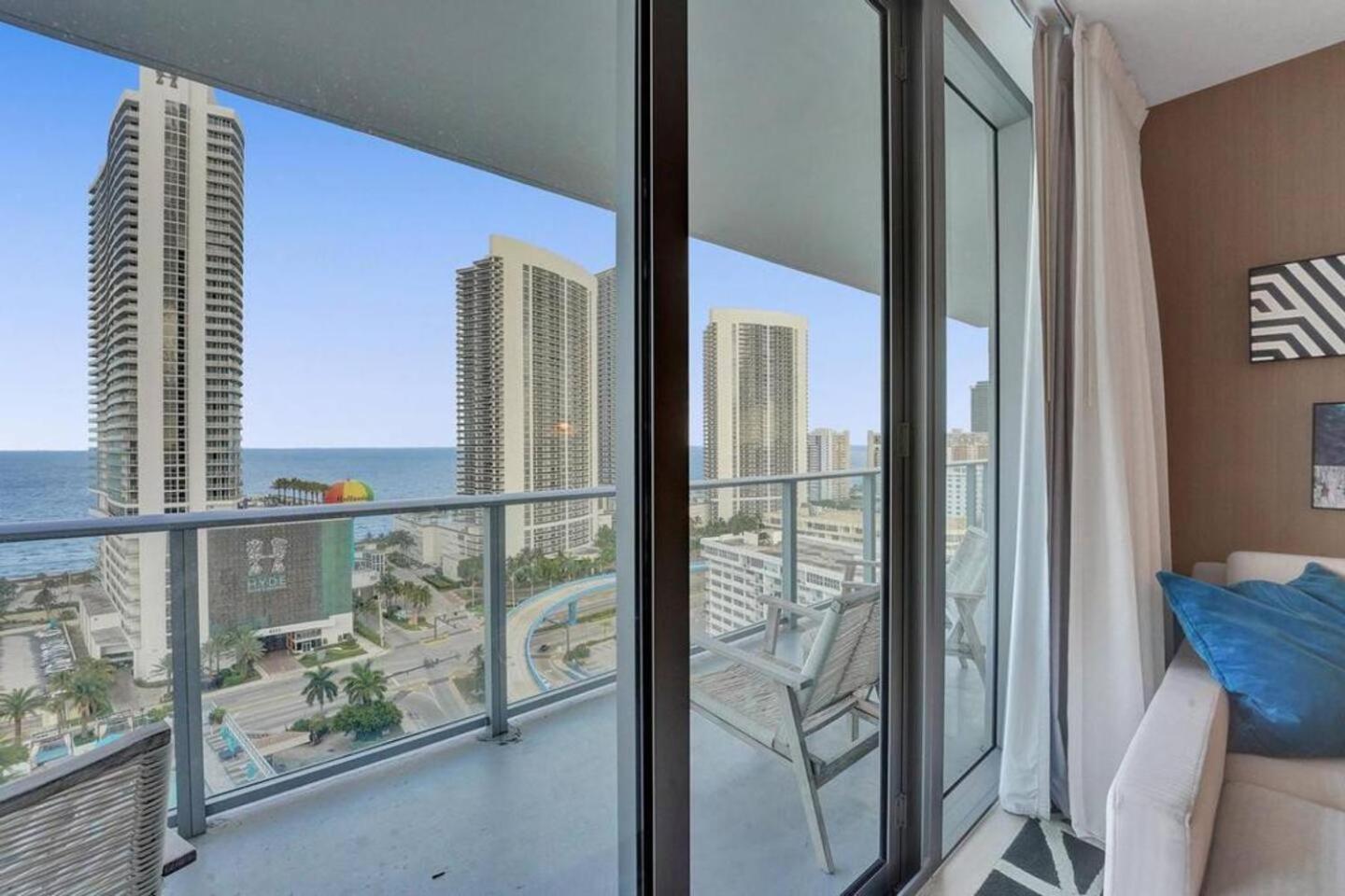 Amazing Apartments At H Beach House Hollywood Eksteriør bilde